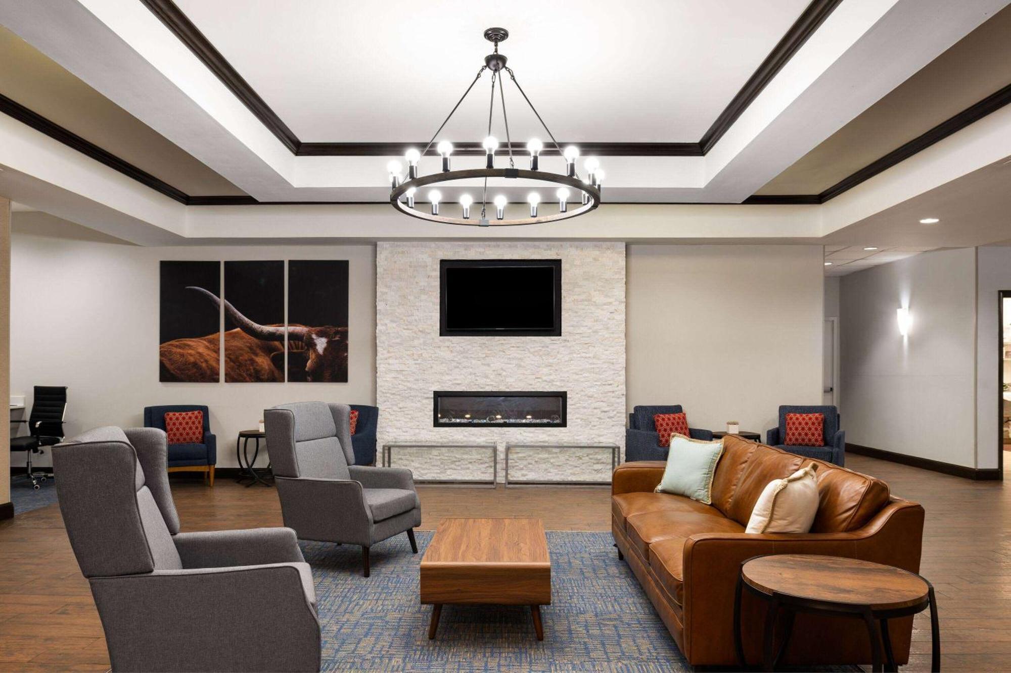 La Quinta By Wyndham Denton - University Drive Экстерьер фото