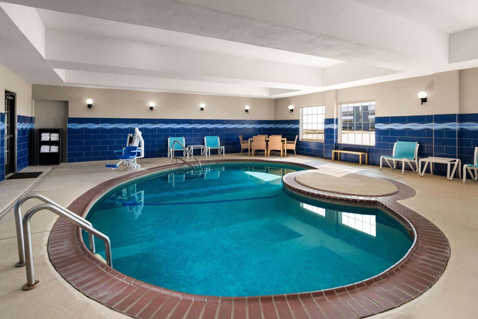 La Quinta By Wyndham Denton - University Drive Экстерьер фото